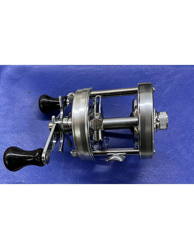 Abu Garcia Vintage Abu Garcia Ambassadeur 5500C  Silver - FT# 771003 REFURBISHED