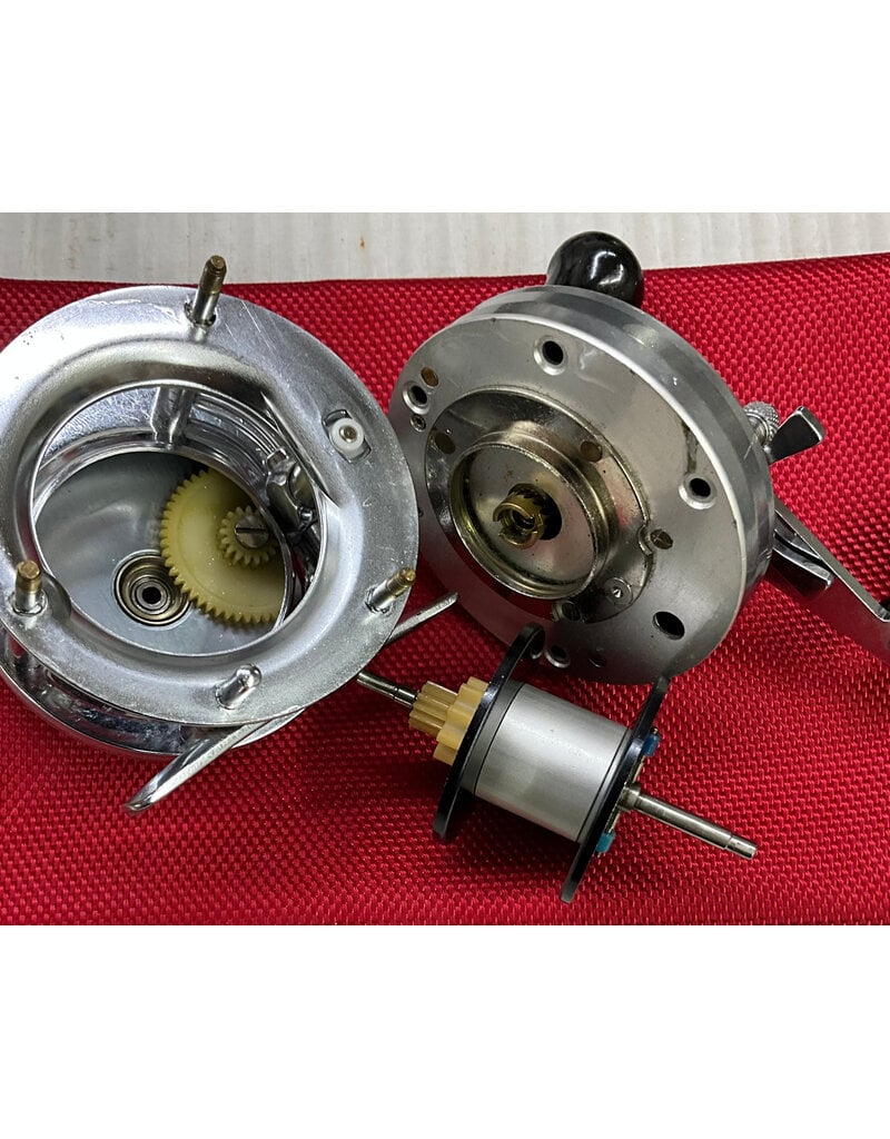 Abu Garcia Vintage Abu Garcia Ambassadeur 4500C Silver - FT# 770600 REFURBISHED