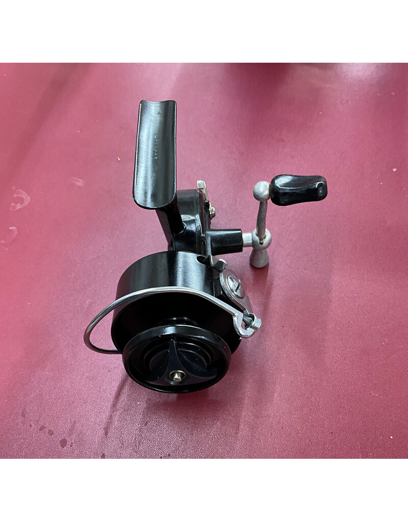 Garcia Mitchell Vintage Garcia Mitchell 300 spinning reel