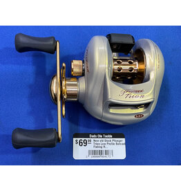New old Stock Pflueger Trion Low Profile Baitcast Fishing Reel 5.2:1