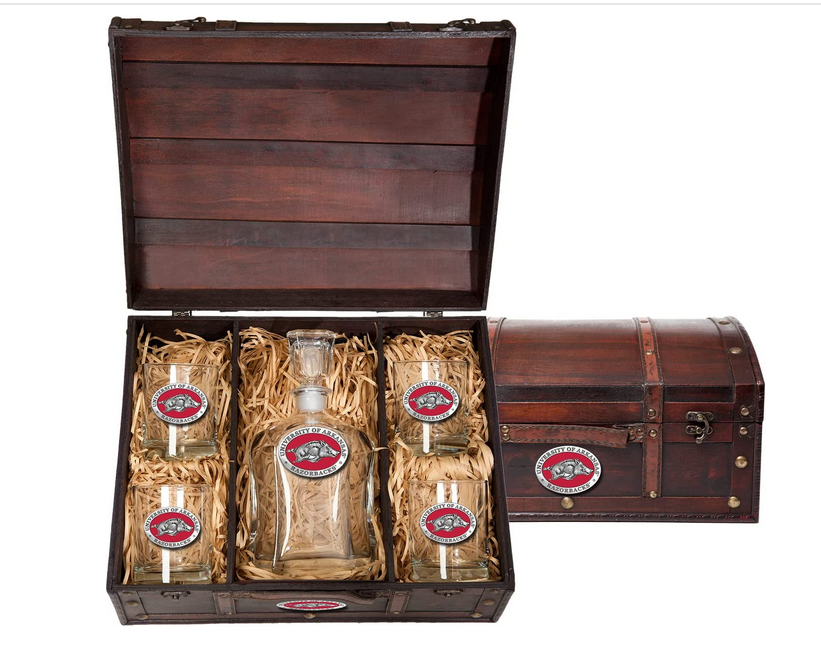 Razorback Capital Decanter & 4 DOF Glass Chest Set Color Medallion