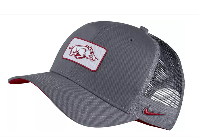 Nike Razorback Nike C99 Trucker Cap