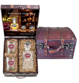 Heritage Pewter Razorback Heritage 25 Oz Decanter With 3D Stopper and 2 DOF Gift Set in Chest