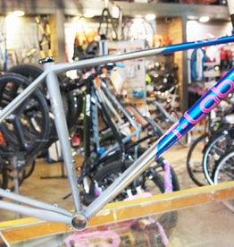 T-Lab R3 Disc Road Frameset Small Ti/Blue/Pink-Demo