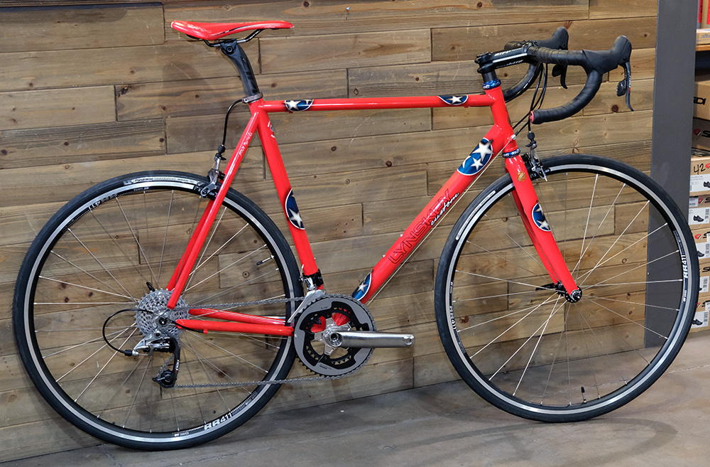 Lynskey Preowned Level 3R Custom Bicycle/Sram Red 2x11spd