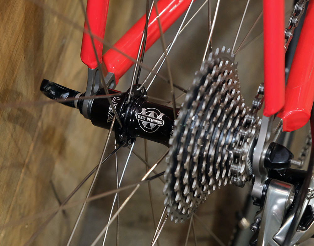 Lynskey Preowned Level 3R Custom Bicycle/Sram Red 2x11spd