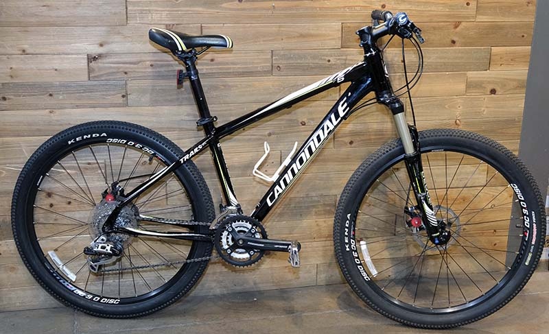 Cannondale Preowned F5 MTB Bicycle Medium Black/White