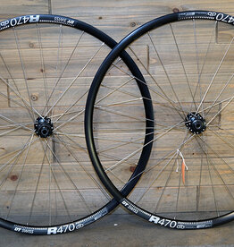 Handbuilt Wheelset Shimano 142/100 Thrus Axle Hubs/700c DT Swiss R470 Disc