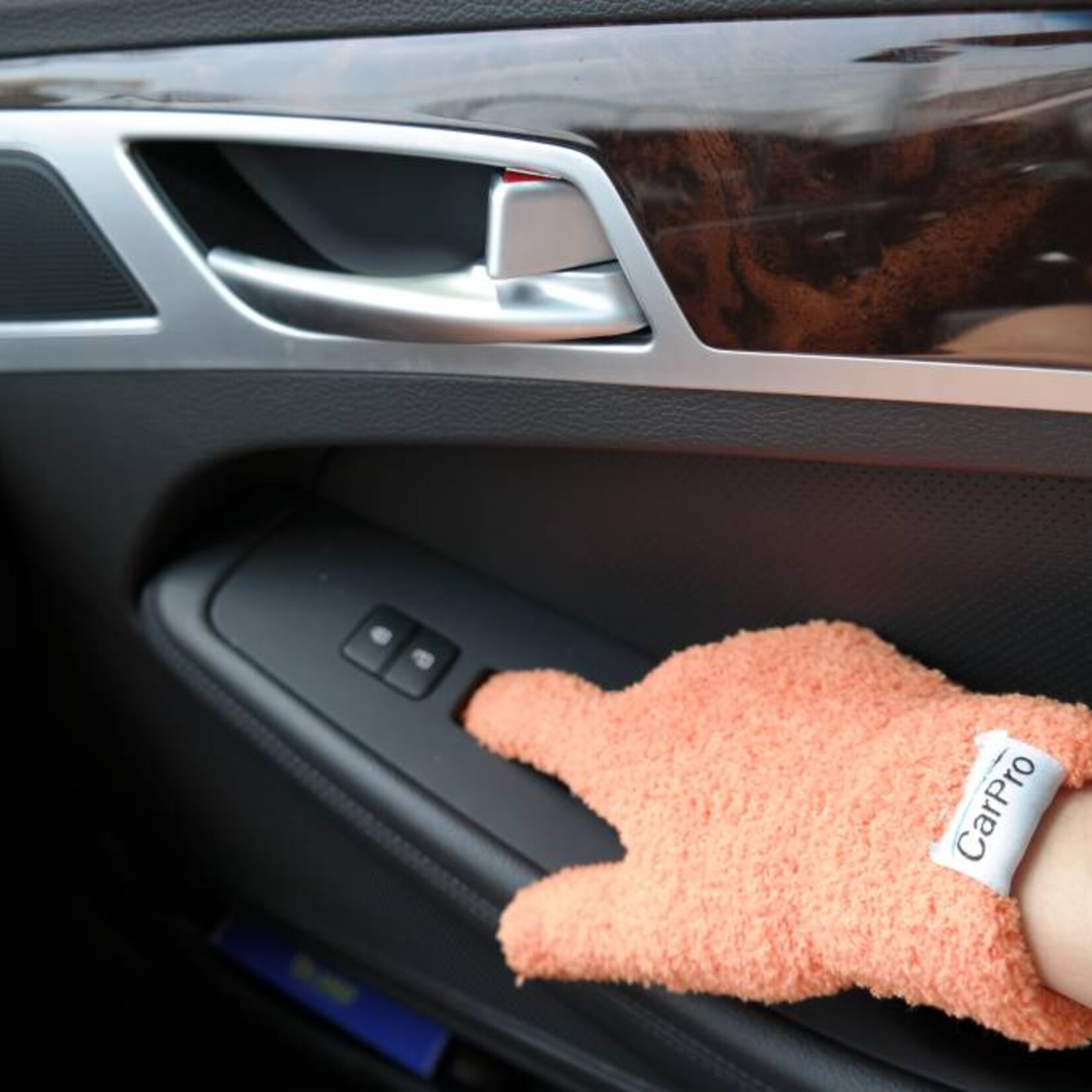 CarPro Plush Microfiber Gloves
