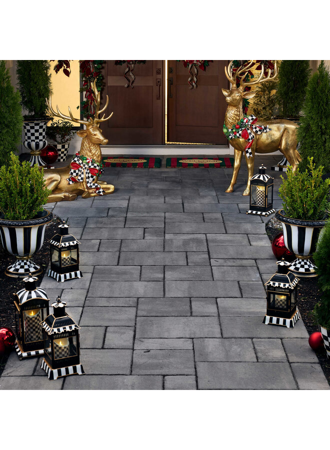 Courtly Stripe Urn