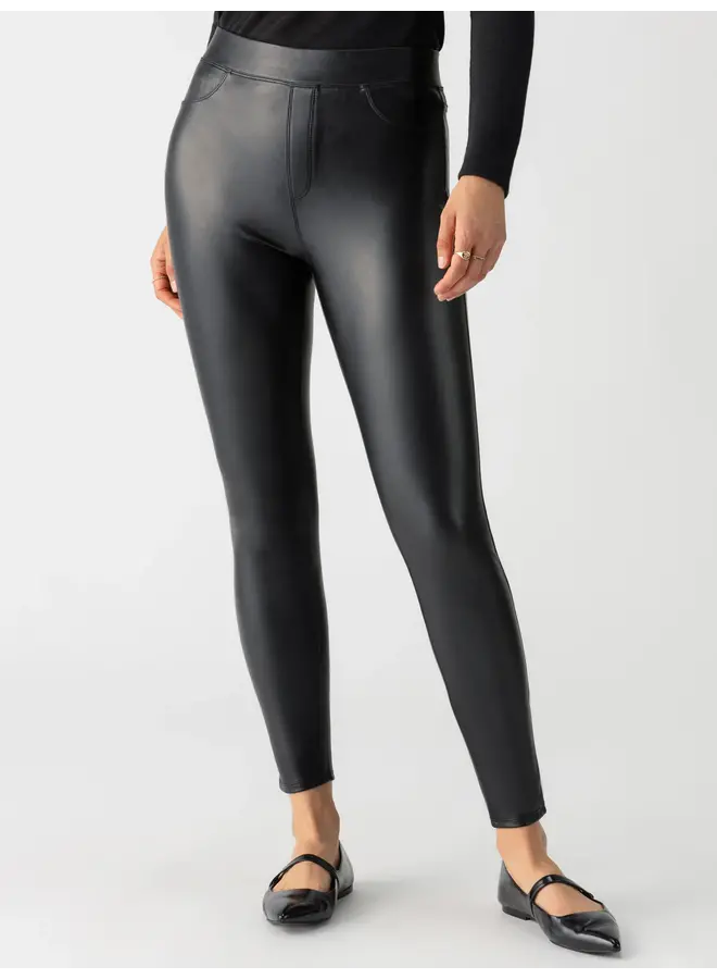Runway Legging Pleather Black