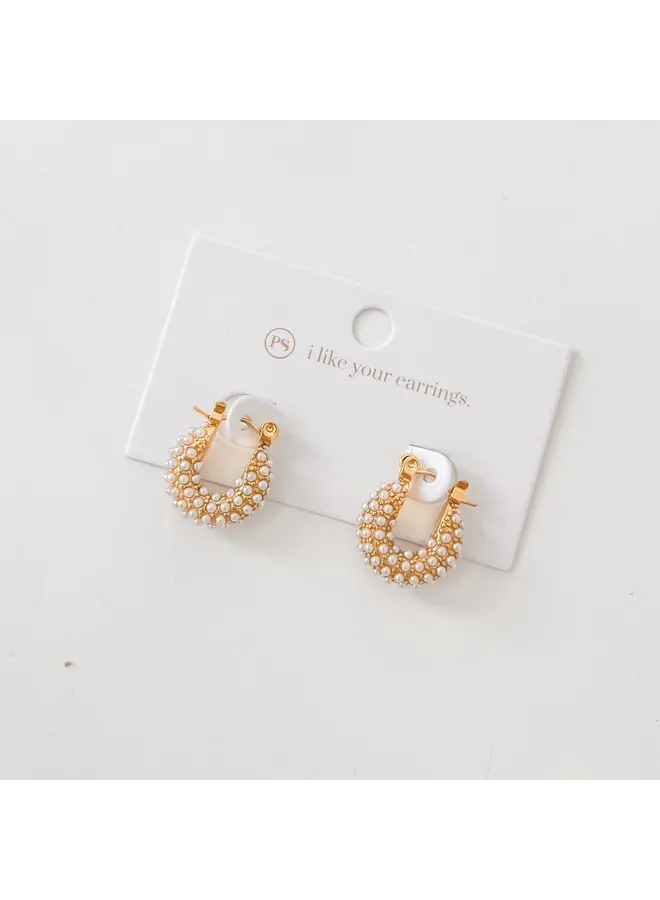 Hailey Huggie Pearl Earrings - Waterproof