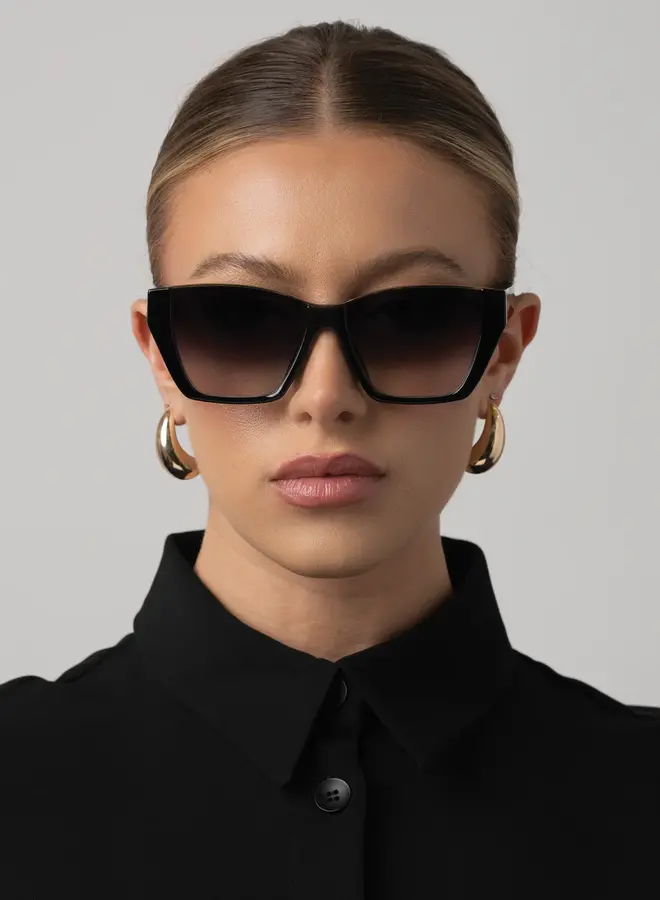Belle Sunglasses - Black/Smoke Fade