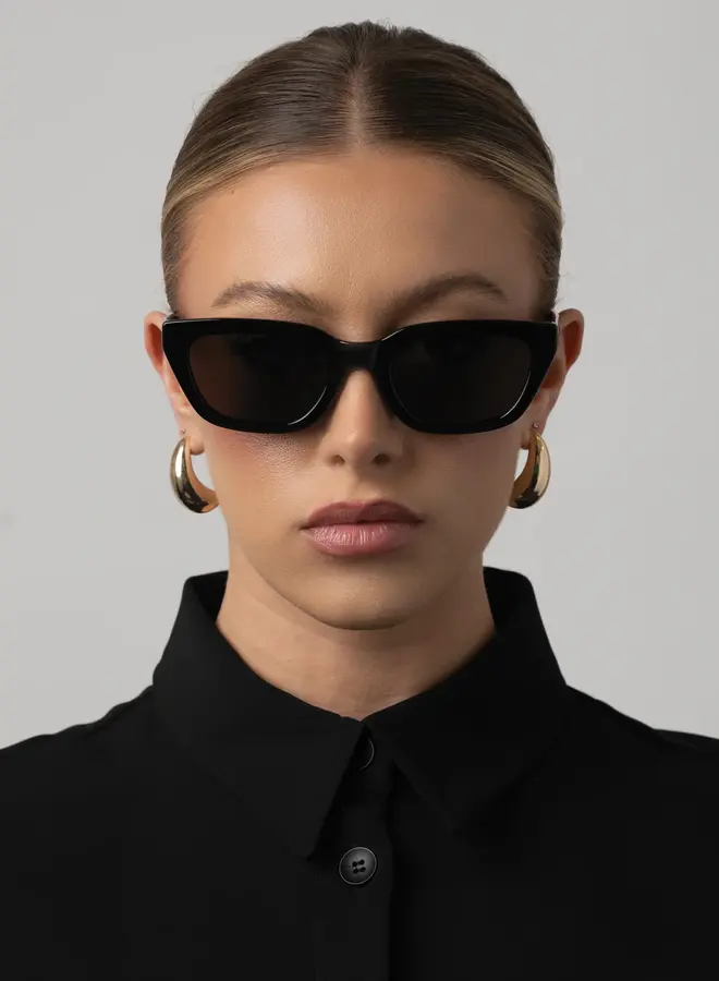 Nove Sunglasses - Black/Smoke