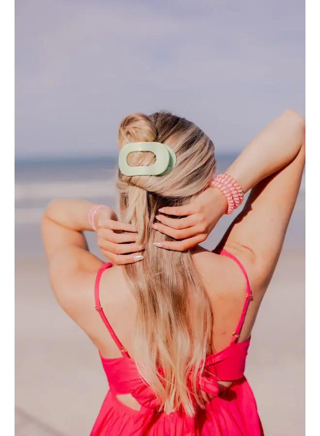 Medium Flat Round Clip- Aloe, There!