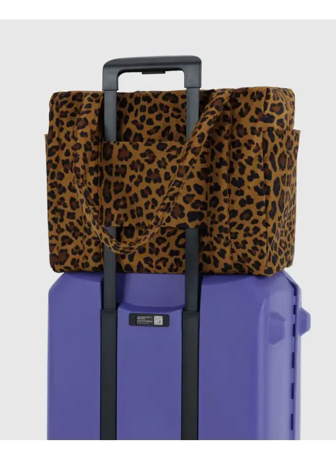 Small Cloud Carry-On -