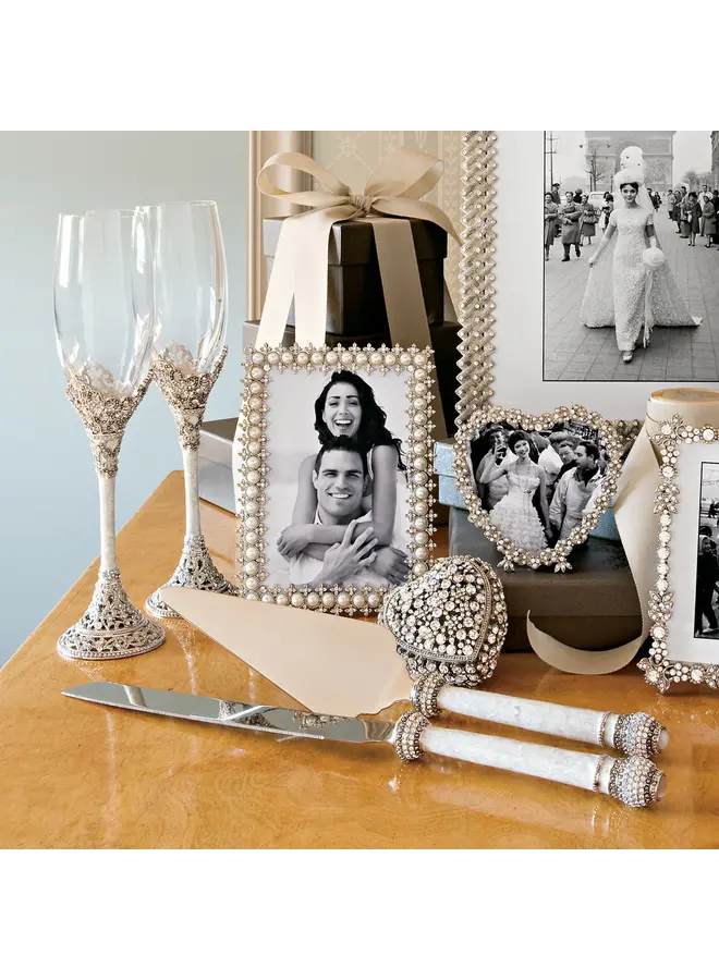 Silver Crystal & Pearl 4"x6" Frame