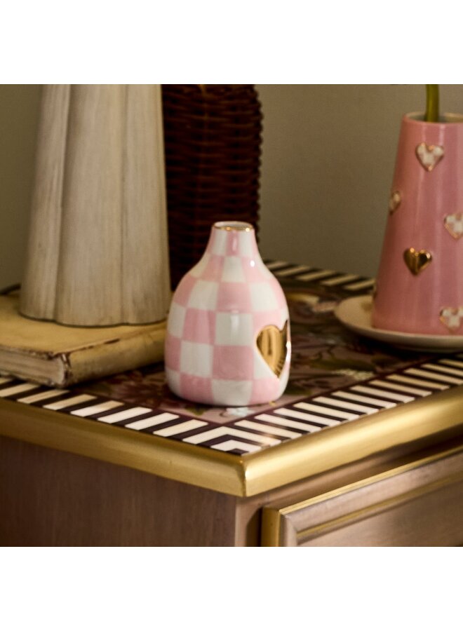 Rosy Check Short Heart Vase