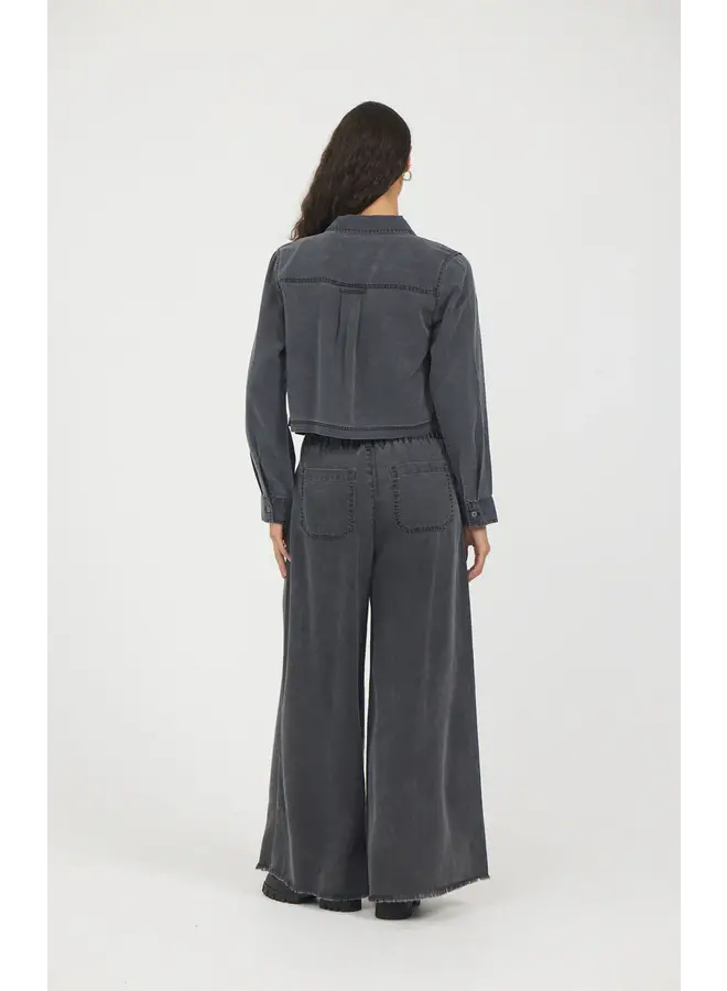 Tercel Button Down - Charcoal -