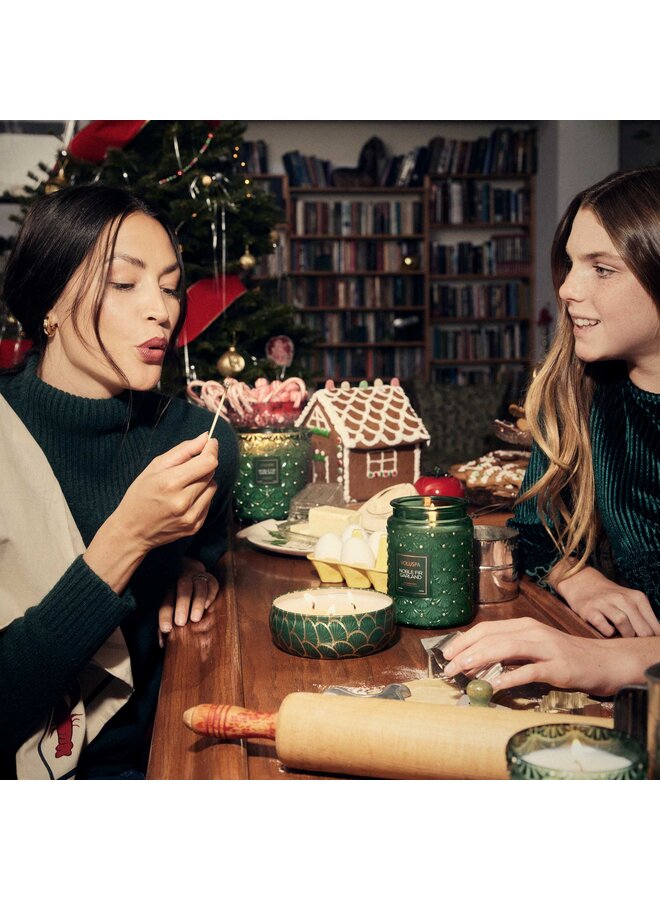 Noble Fir Garland 3 Wick Candle Tin