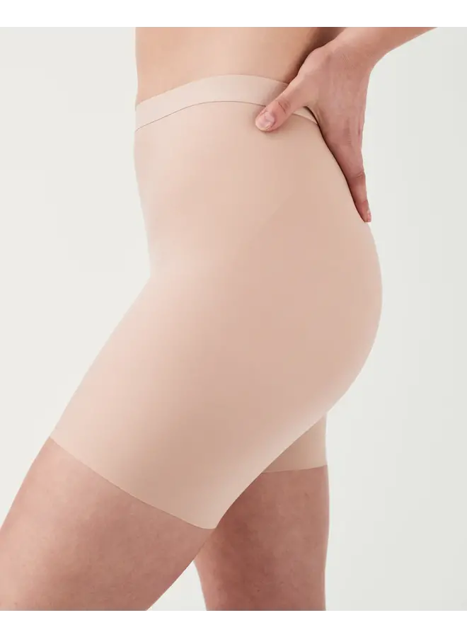 Spanx Invisible Girlshort -