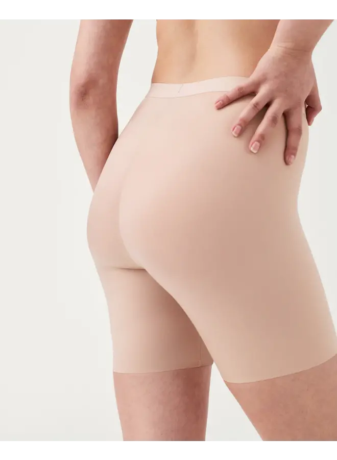 Spanx Invisible Girlshort -