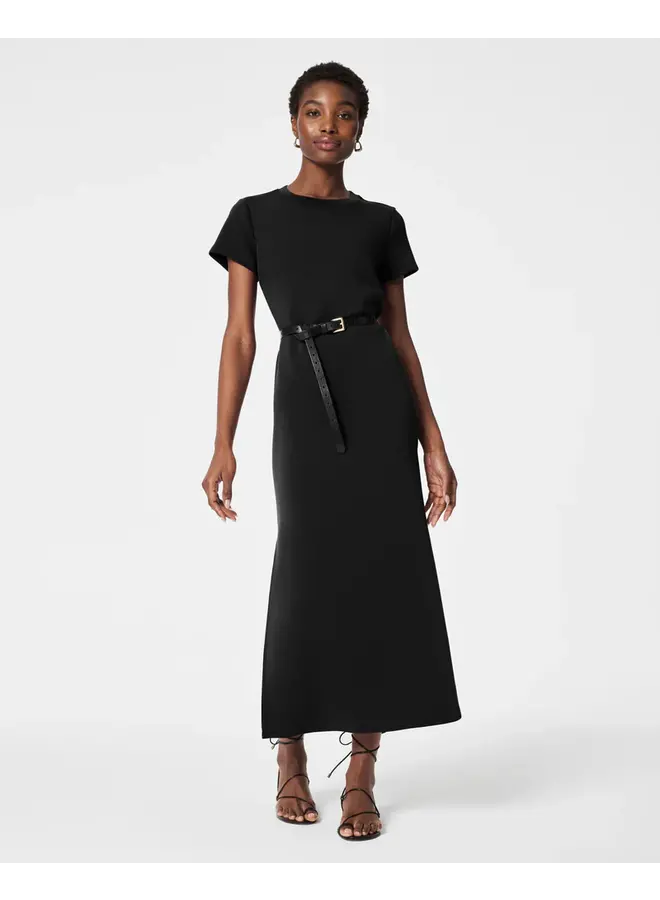 Air Essentials Maxi Dress - Very Black -