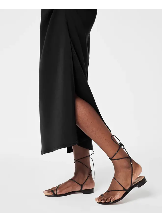 Air Essentials Maxi Dress - Very Black -