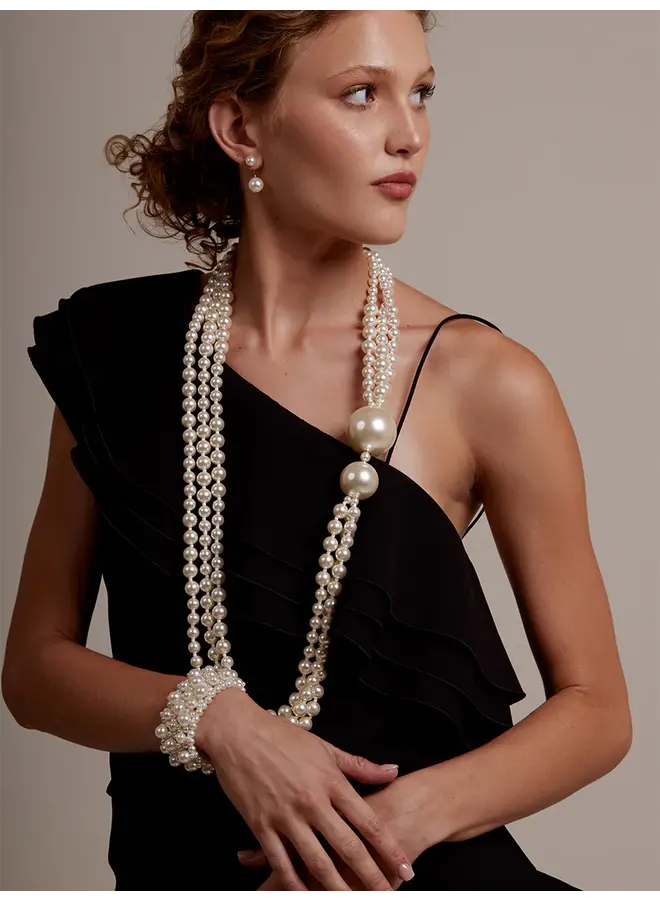 Long Necklace with Oversized Pearls