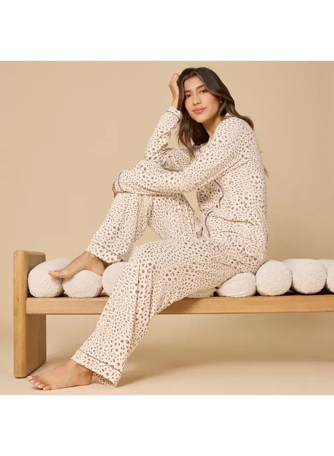 Sleep Soft Slim Notch Collar PJ Set -
