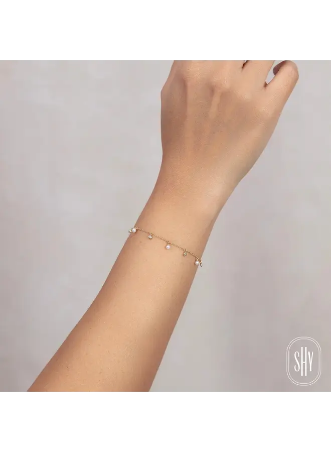 14K Yellow Gold Diamond & Fresh Water Pearl Bolo Bracelet