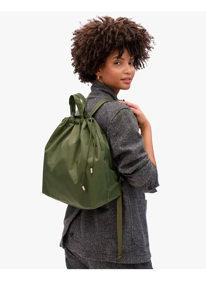 Sac Tout Back Pack - Recycled Nylon Twill in Army