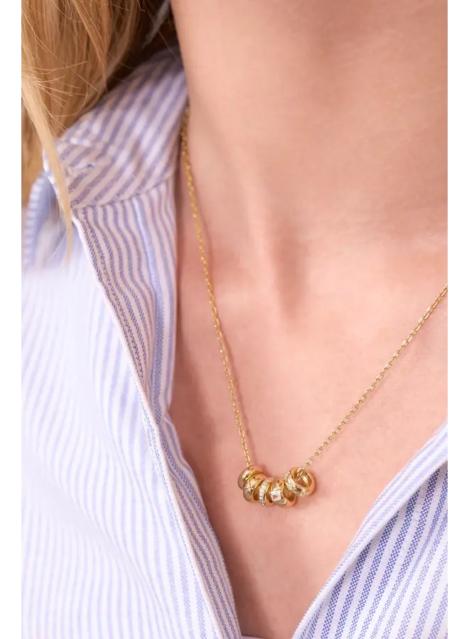 Oak Necklace