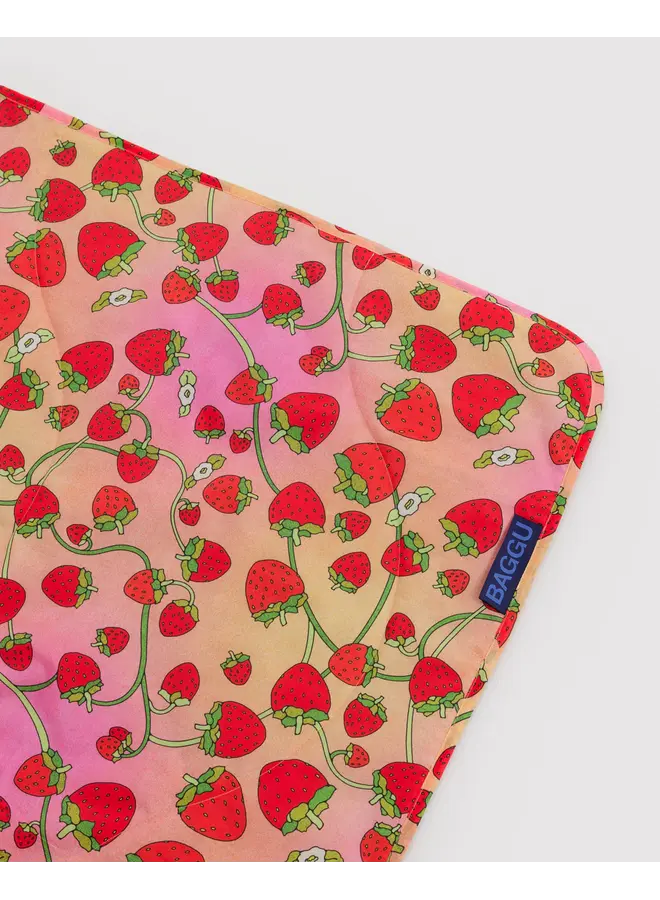Puffy Picnic Blanket - Strawberry Blossom