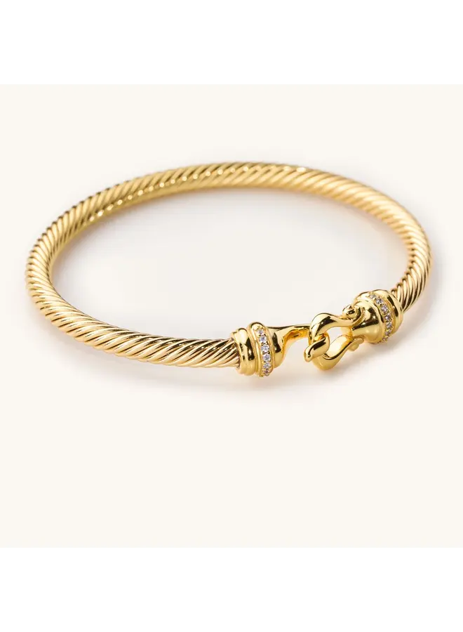 Arria Gold Latch Bangle
