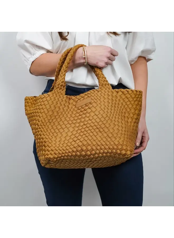 Classic Woven Tote -