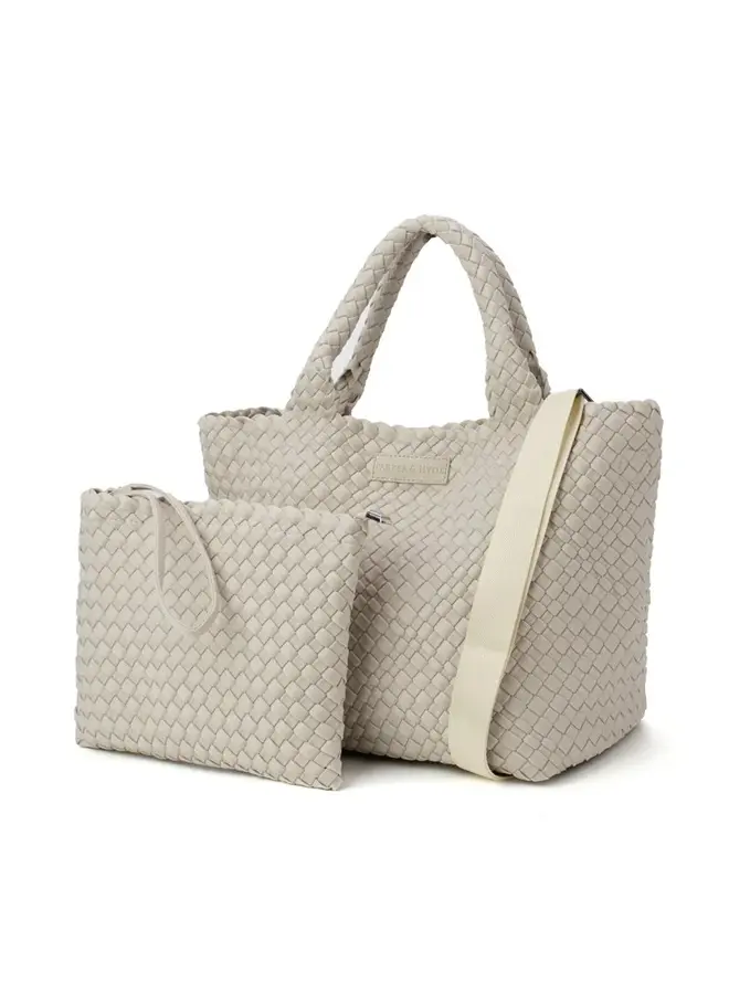 Classic Woven Tote -