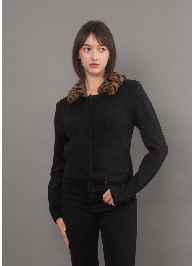 Atalanta Long Sleeve Crew Neck Cardigan-