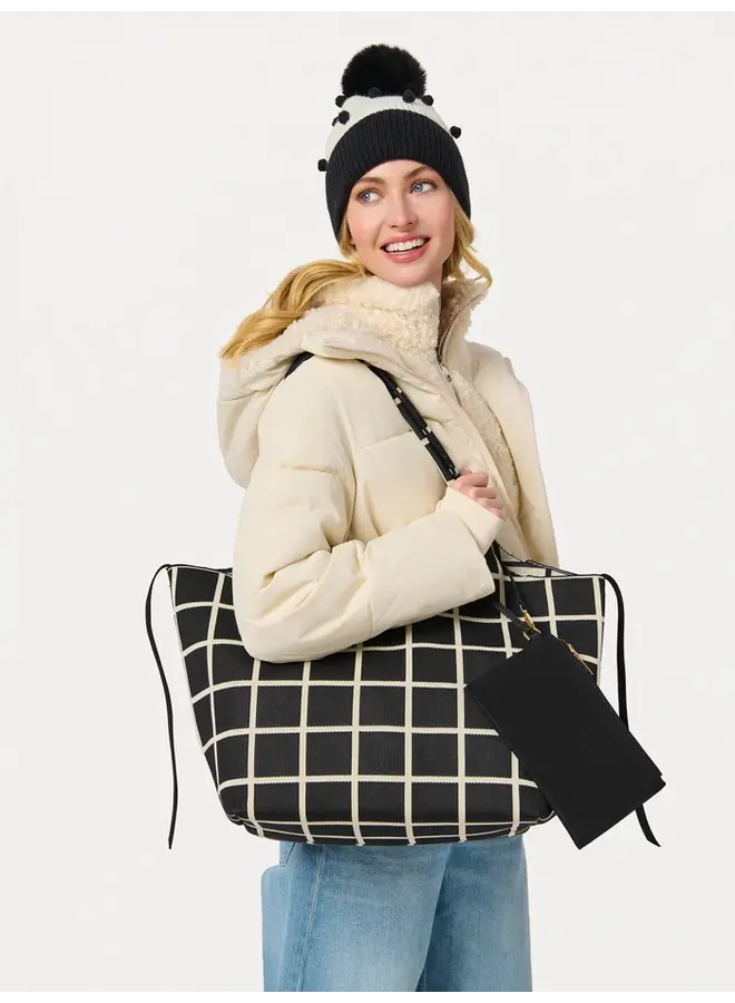 Jolly Pom Pom Beanie - Black