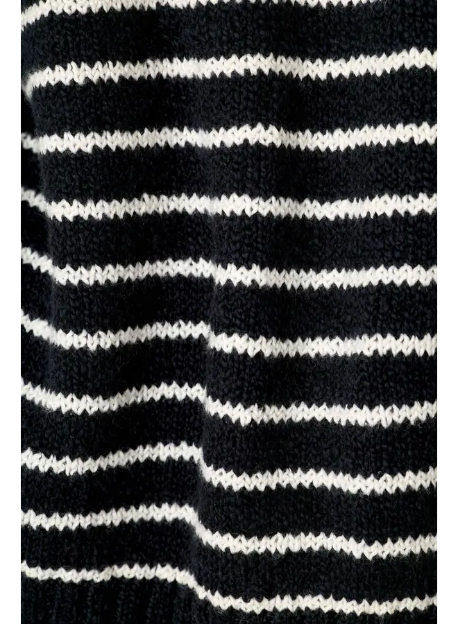 C'est La Vie Merci Sweater