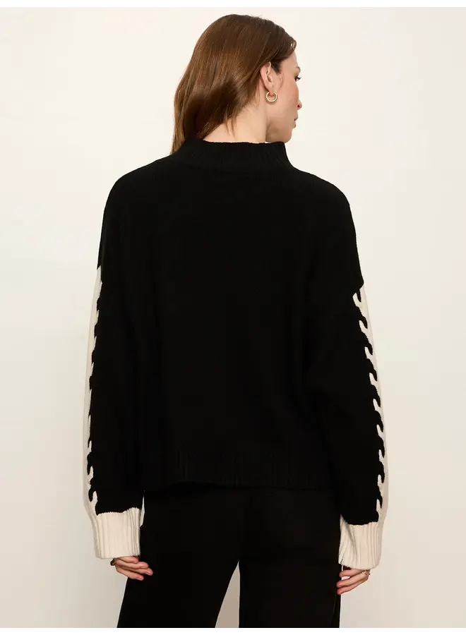 Color Block Mockneck Pullover-