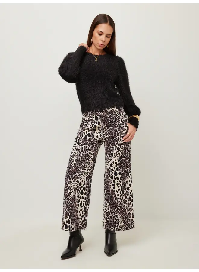 Rylee Cropped Pants-Leopard Print
