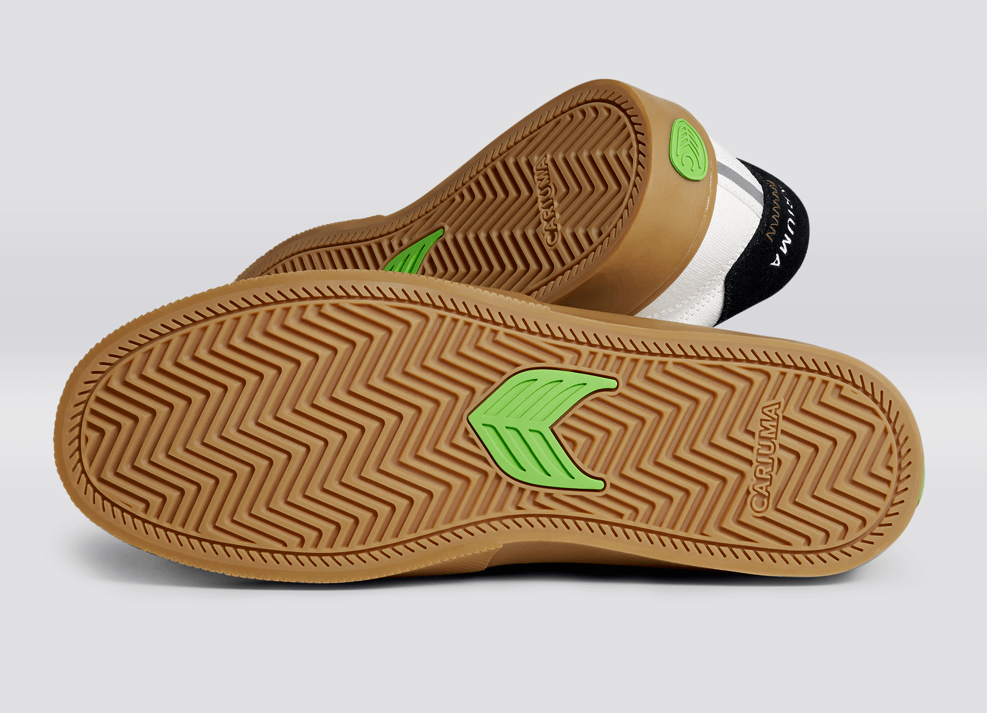 cariuma cariuma naioca pro shoe