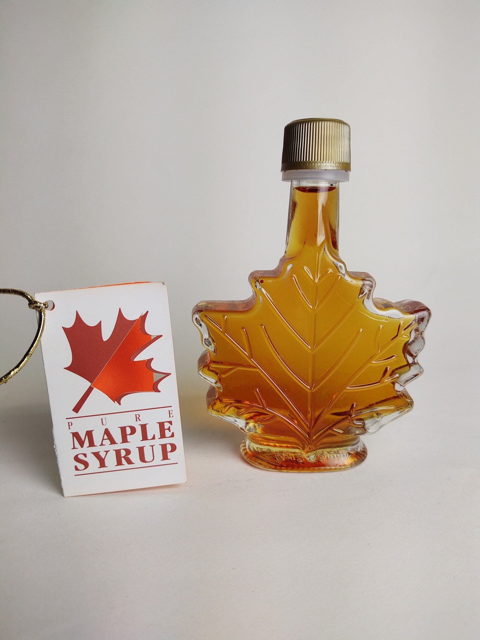 Maple leaf maple syrup