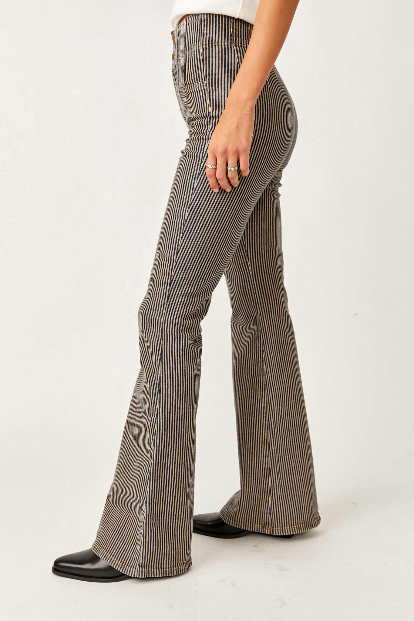 Jayde Flare Jeans - Stella Dallas Boutique