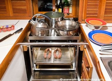 Galley: Stoves, Ovens, Cooking