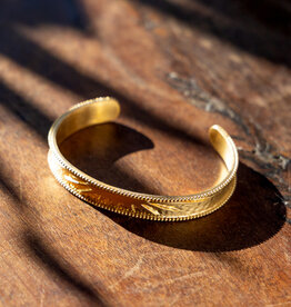 Satya Jewelry 18k Gold Plated Sunrise Dot Cuff