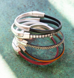 Araracuara Silver + Leather Bracelet