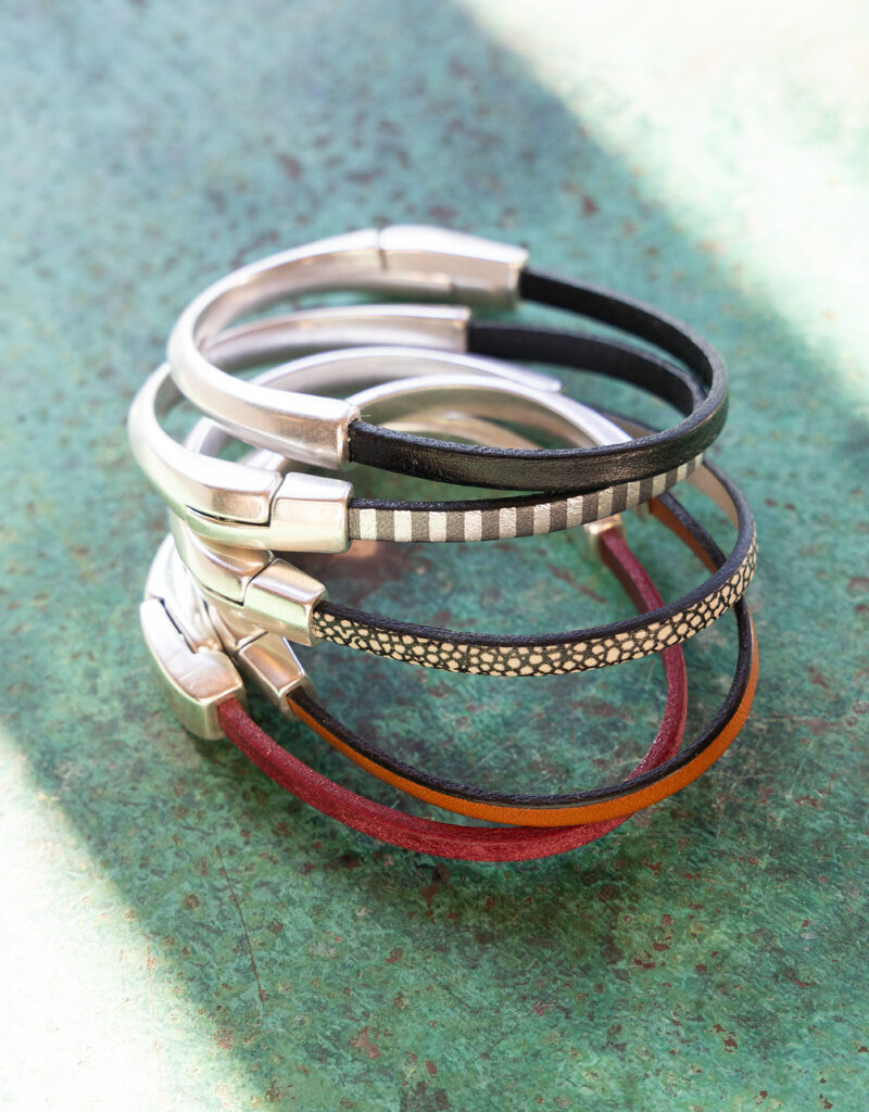 Araracuara Silver + Leather Bracelet