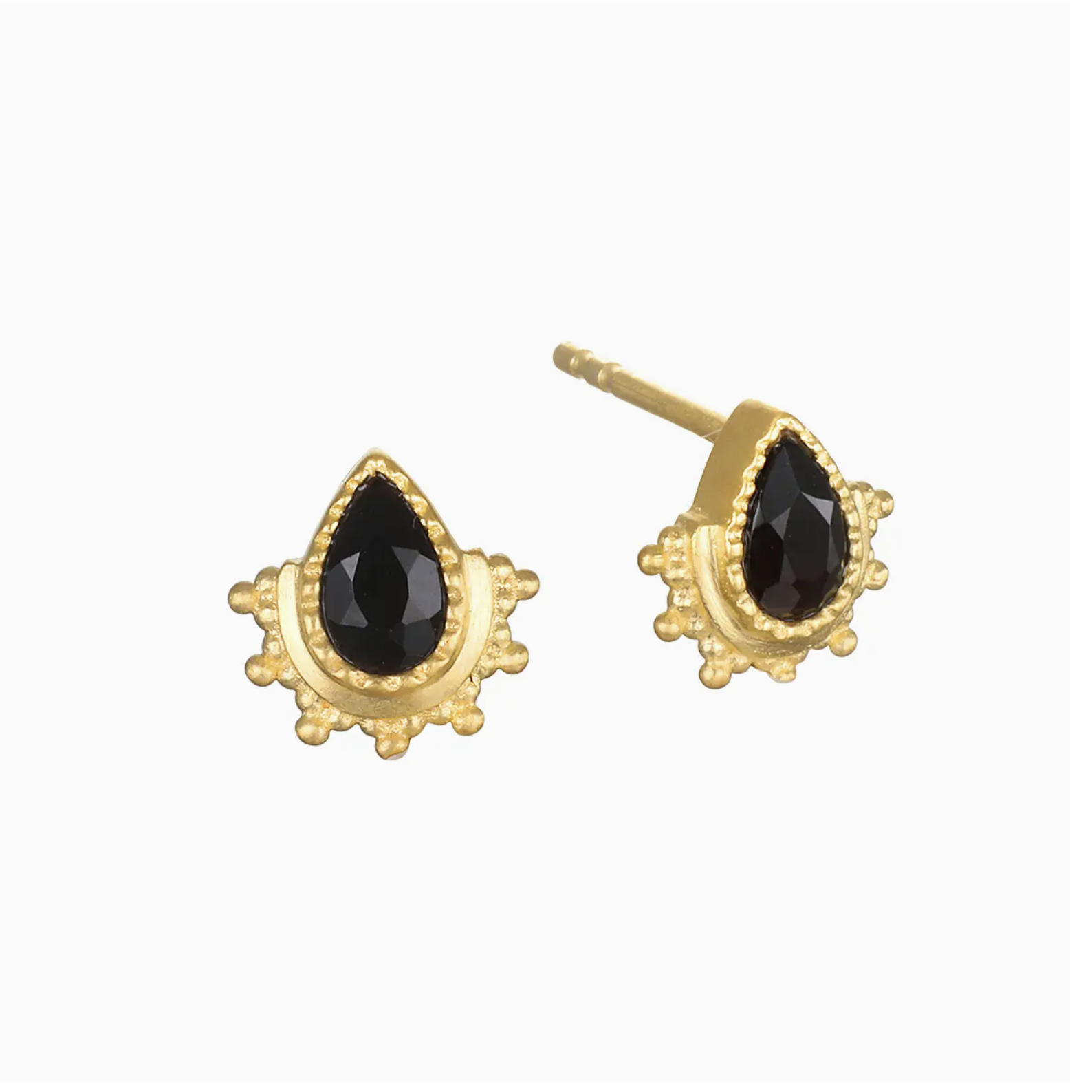 Satya Jewelry Black Onyx Stud Earrings